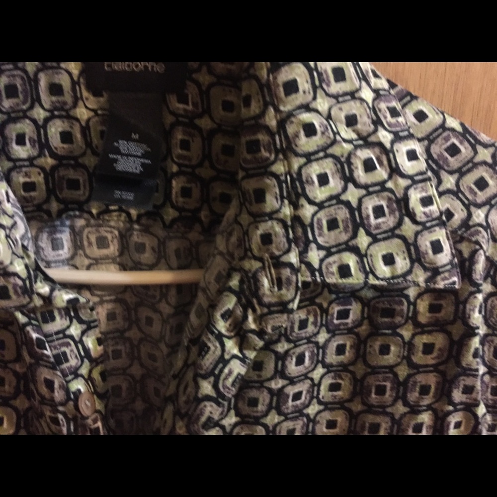 Men’s casual short sleeve button down